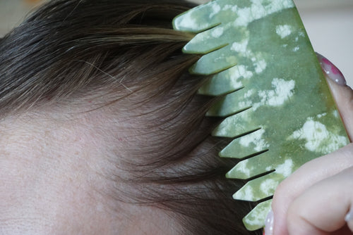 Jade gua-sha comb